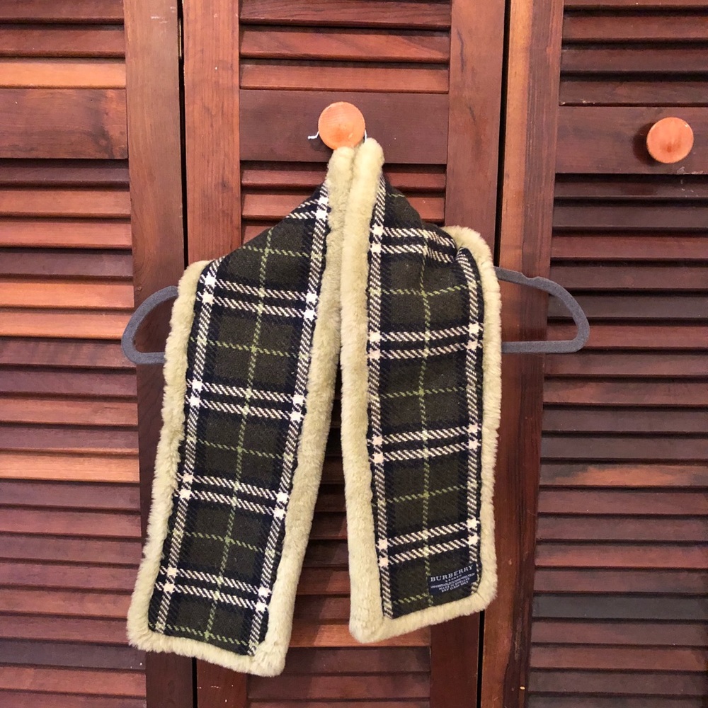 100% authentic Burberry stole